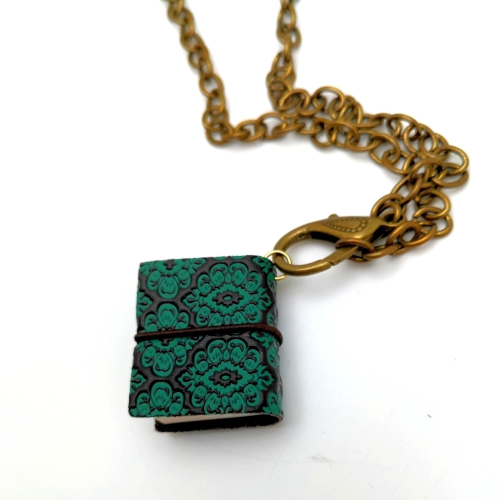 381MIDALANE Unique Leather Mini Book Necklace - Picture 11 of 16